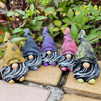 Mignon Gnome Décoratifs Figurines De Nains De La Statue De La Décoration De Bureau Miniature Ornements De Jardin Décoration De La Maison Patio, Pelouse, Decor De La Sculpture